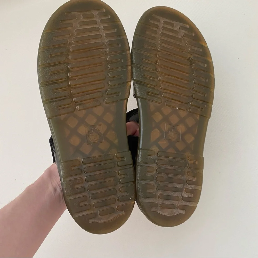 NWOT Dr. Martens Romi Y Velcro Strap Sandals - Picture 2 of 4